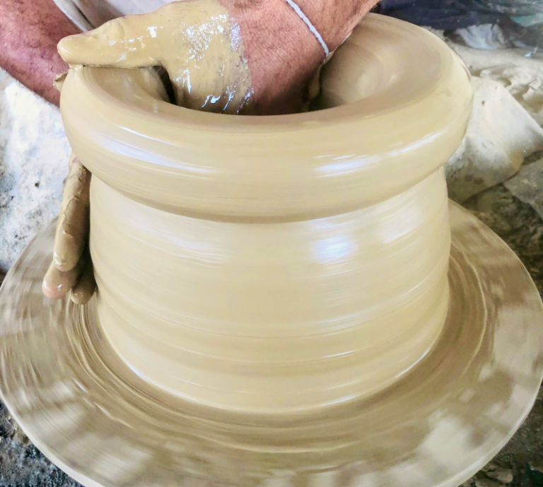 How Are Terracotta Pots made? 5 handmade terracotta pottery