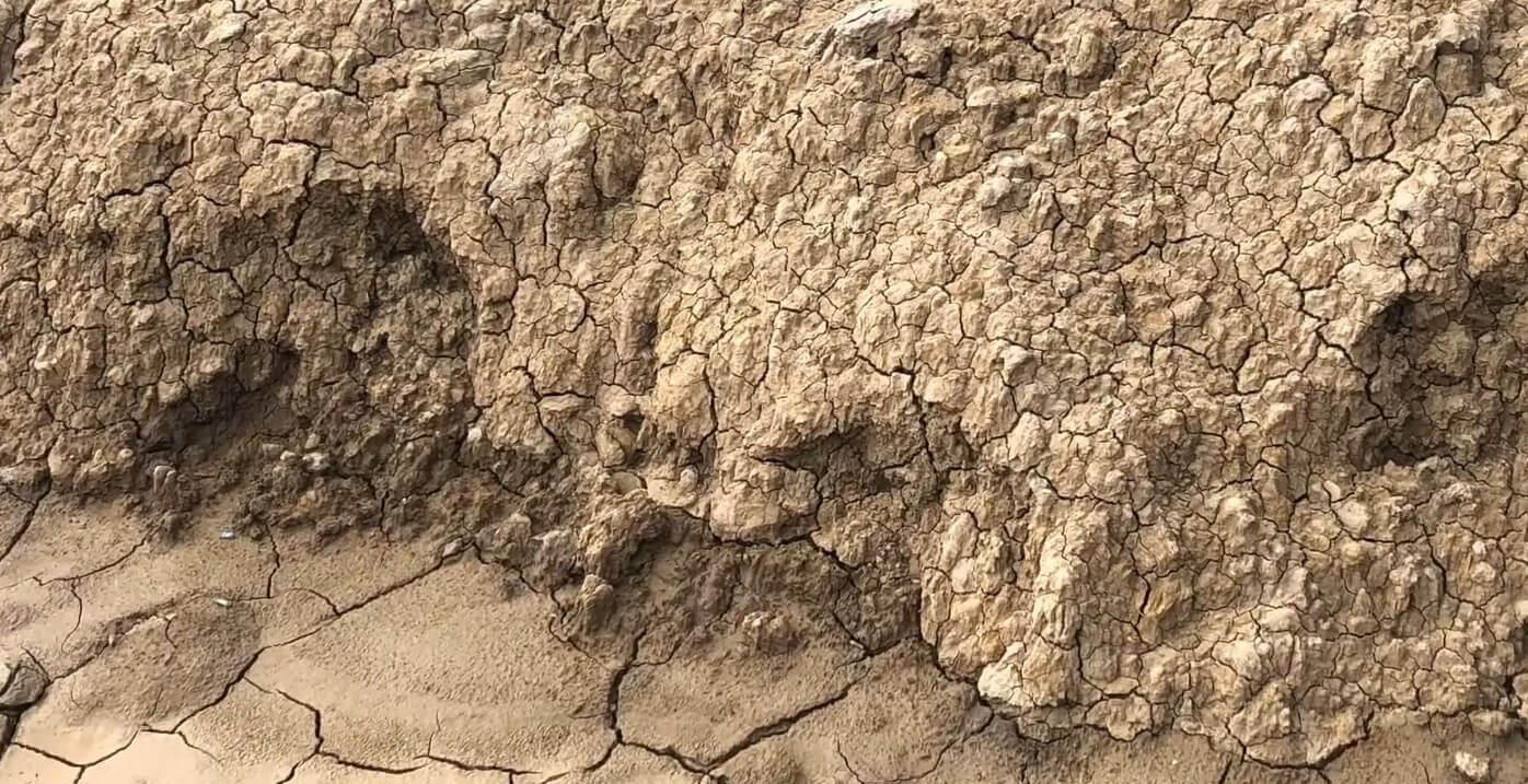 Indus River alluvial clay deposits where Terrachi Clay sources its raw material